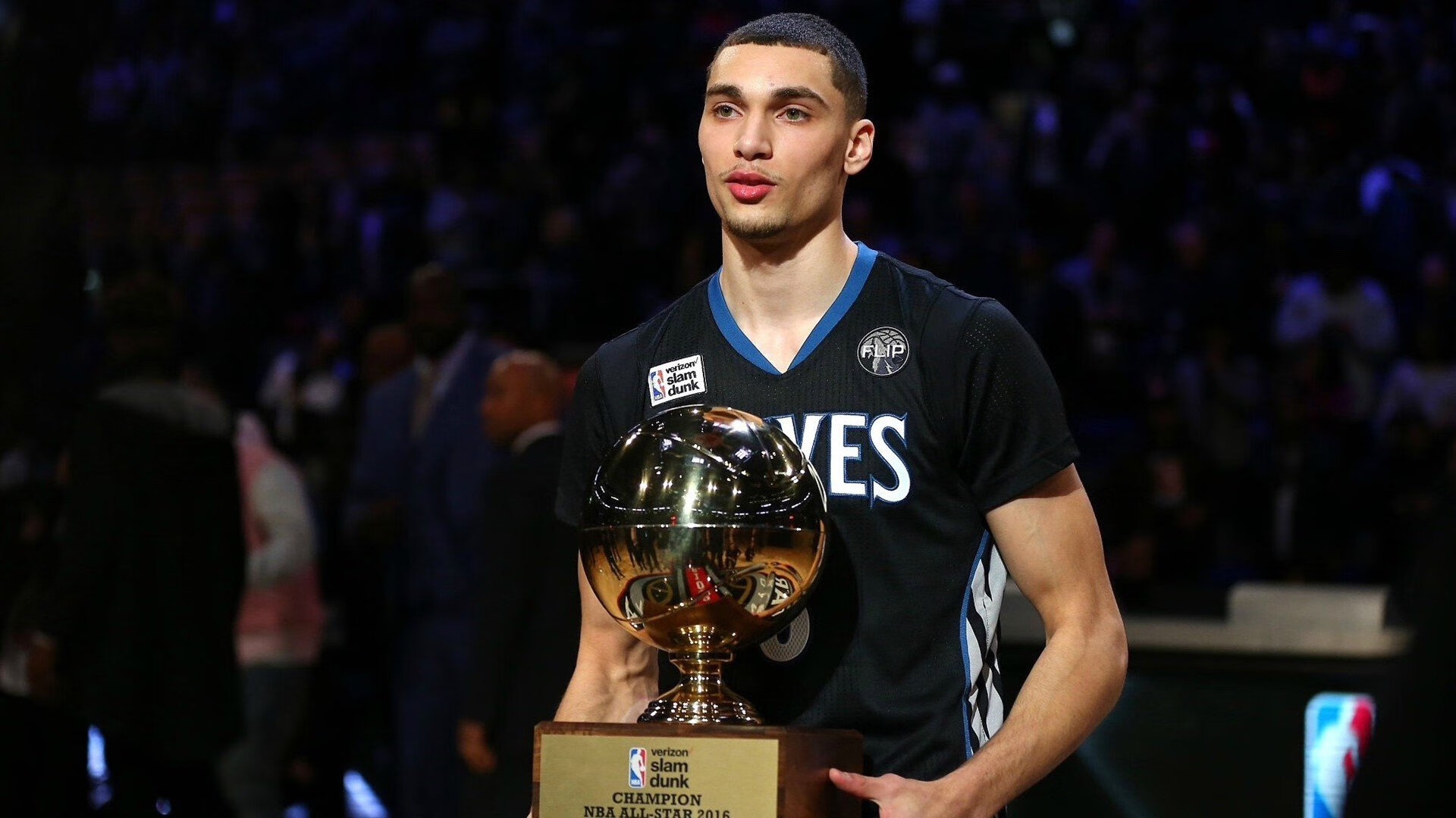 kaiyun网站-最后2分钟逆转！王强三分命中，奏响胜利凯歌！，王强视频演讲